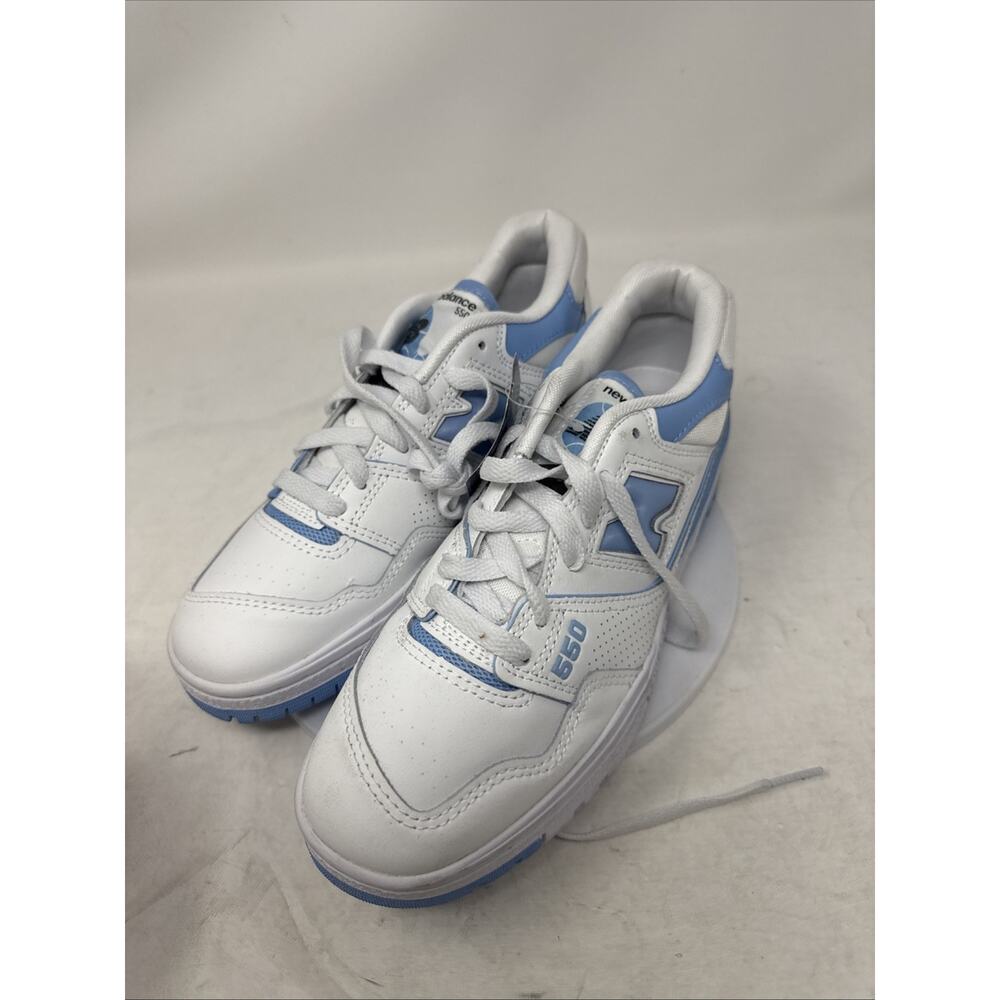 UNC BLUE Woman’s Size 8 New Balance 550 and WHITE Brand New STREET WEAR NWOB - Picture 3 of 7